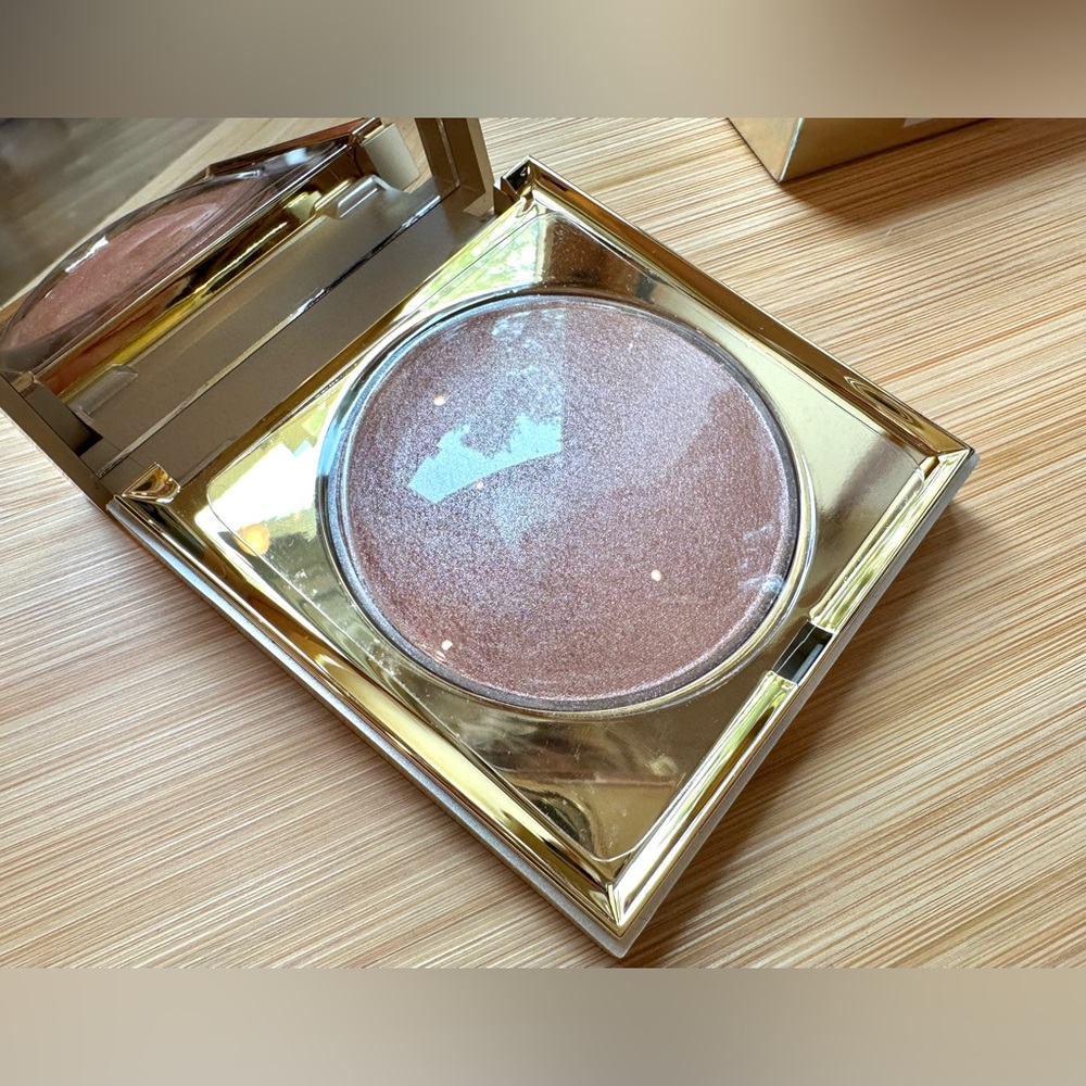 NIB Stila Highlighter in Kitten Shimmering Nude Pink Heaven's Hue Shimmer Powder - Picture 14 of 14